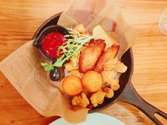 -more than meow吴止猫主题餐厅(承德 中船汇店)