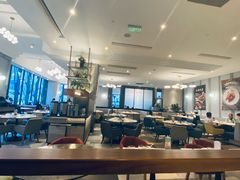 -港丽餐厅(高德置地店)