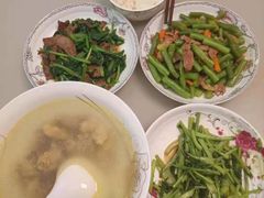-苏州雏渐肥月嫂