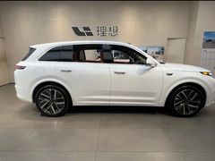 -理想汽车(世纪汇店)