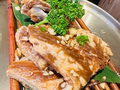 -草家酱蟹炭火烤肉店(珲春南路一店)