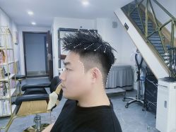 -ONE·男士国潮·美式渐变·理发馆·BARBER SHOP