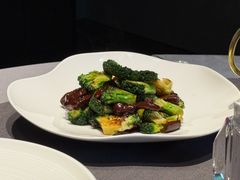 野生红蘑煎西兰花-百富源·海鲜辽菜(浑河堡店)