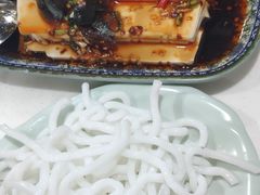 皮蛋豆腐-鸡公煲烤鱼·石锅鱼(万科时1区店)