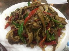 -萨宁音登锡伯风味餐厅(一楼店)