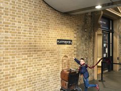 -九又四分之三站台