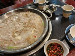 -老来福·非遗酸汤兔(凯旋路店)