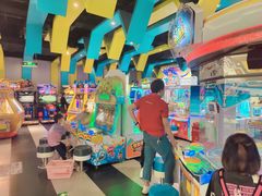 -反斗乐园π·电玩·高空拓展·蹦床(龙华天虹店)