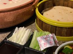 -三人行骨头王火锅(长寿店)