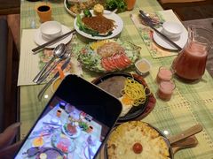 -月亮眼花园餐厅书吧酒吧