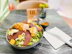 泰国米粉配三文鱼沙拉-THE WOODS 简餐 (国贸商城店)