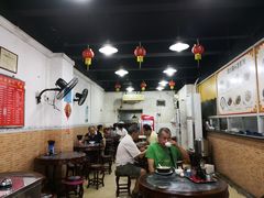 大堂-兴兴旺·冬瓜盅·啫啫煲(西华路店)