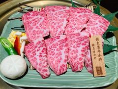 -山川小町·极番烧肉(新地假日广场店)