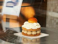-VERIE BAKEHOUSE