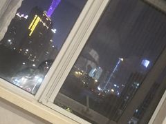 -和颐酒店(广州琶洲会展中心广州塔赤岗地铁站店)