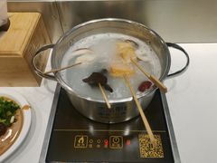 -百品聚旋转火锅(号外店)