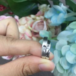 -威德钻石-克拉钻大本营(南京东路店)