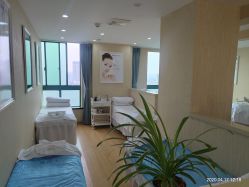 -痘院士专业祛痘皮肤管理