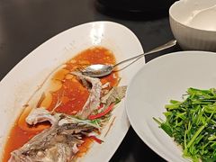 -忆江南·临江鱼馆