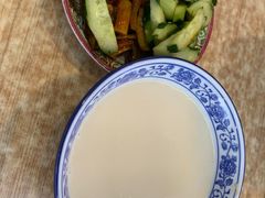 -白阿婆过油肉拌面·大盘鸡