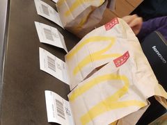 -麦当劳(乳山路店)