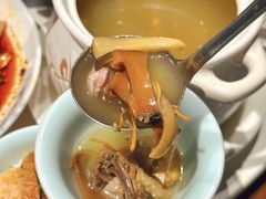 -万重锦·人文川菜馆(骡马市店)