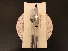 餐具摆设-L'ATELIER de Joel Robuchon(外滩18号店)