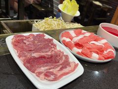 -宽板凳老灶火锅(台湾街店)