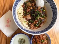 -沪西老弄堂面馆(定西路店)