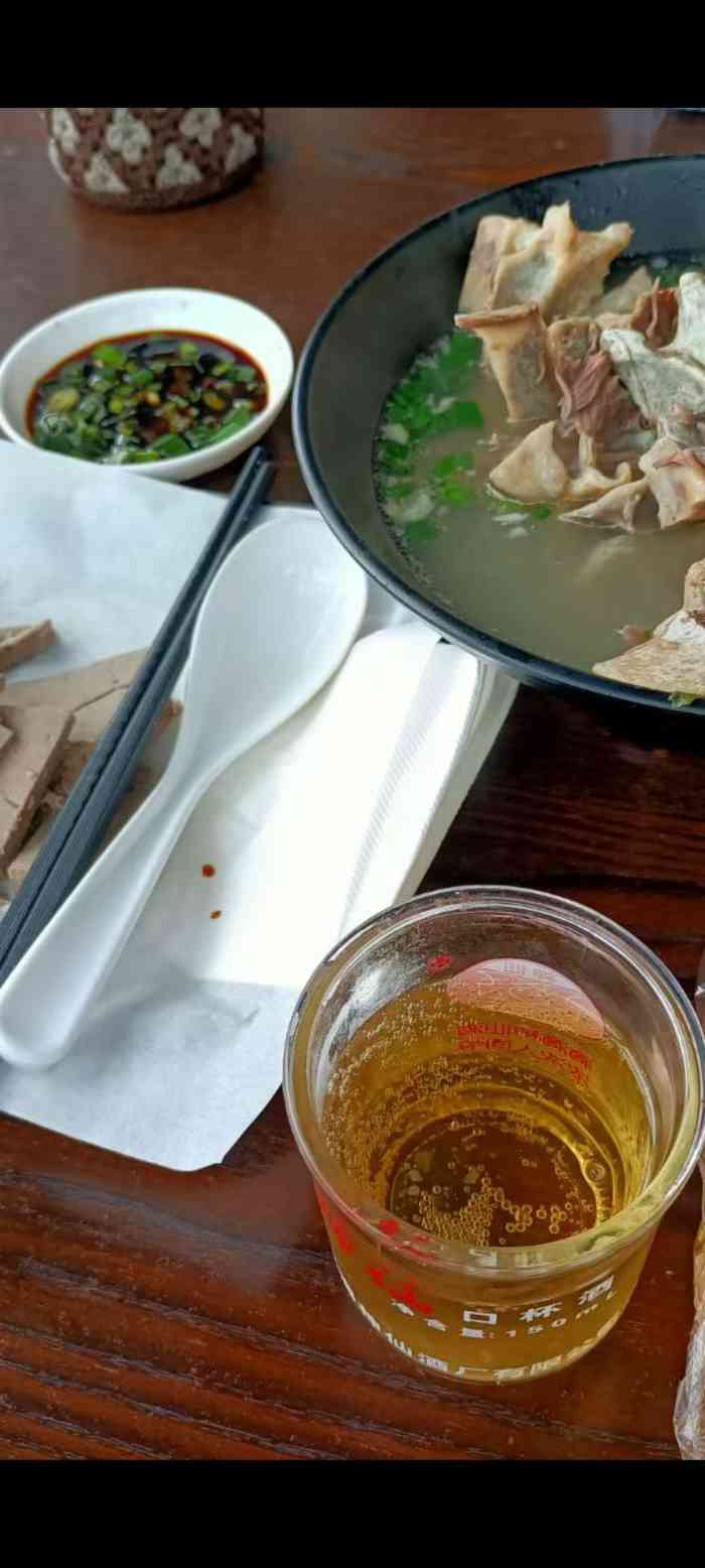 尧尧羊肉馆-"本地人一大早吃羊肉烧酒,尧尧羊肉在浦西也.