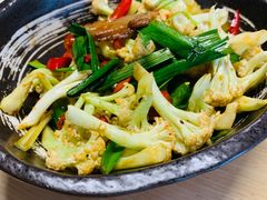-关东小磨东北菜(上海长风大悦城店)