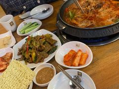 -喇喇排骨火锅·传统韩式脊骨汤(望京西园总店)