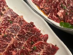 -山川小町·极番烧肉(新地假日广场店)