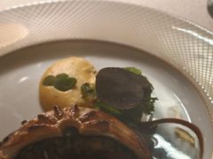 -La Villa French Restaurant