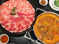 霜降雪花牛肉双拼-一哥澳门豆捞 · 十七年经典澳门火锅(四季天地店)
