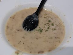 奶油蘑菇汤-棒约翰比萨·意面(剑河店)