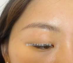-一个差评成就的纹眉店
