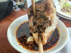 -宝瑞门钉肉饼店