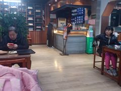 -亮亮面馆(经六路店)