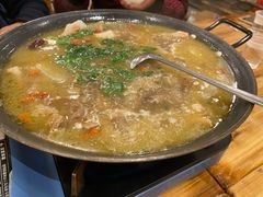 -霄汉牛三鲜湖北砂锅菜(万松园2店)