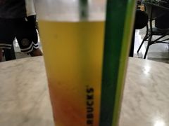 -星巴克(杭州西湖银泰1F店)