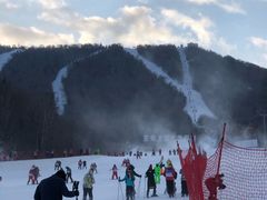 -亚布力新体委滑雪场