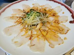 薄切鲜鱼片-穹六人间 people 6(岳阳路店)