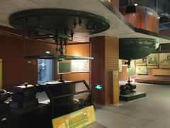 -黄五箱进口网红仓(金沙滩啤酒城店)