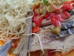 开胃鱼头-刘胖子家常菜·蹄花焖藕(江汉路总店)