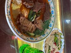 -金杨拉面王小吃面馆·牛三宝面·红烧牛肉粉