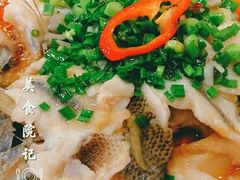 蔥油鱸魚-六婶西关小厨(光塔路店)