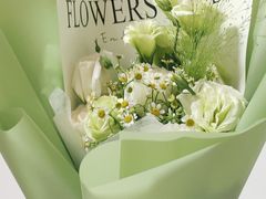 -亭亭鲜花店(中山北路店)