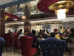 -润增大酒店自助餐厅