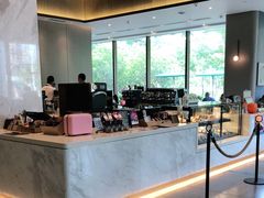 -星巴克臻选(深圳龙华红山天虹店)